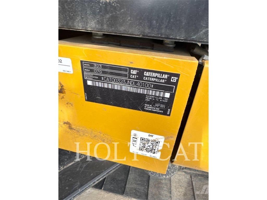 CAT 323 TC Excavadoras sobre orugas