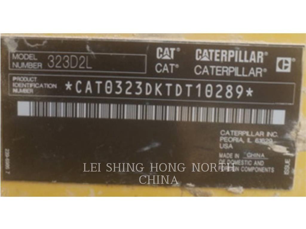 CAT 323D2L Excavadoras sobre orugas