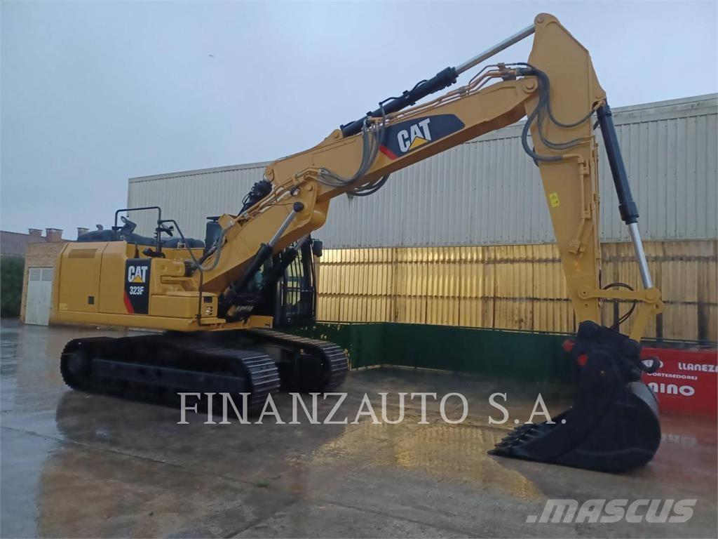 CAT 323F SA Excavadoras sobre orugas