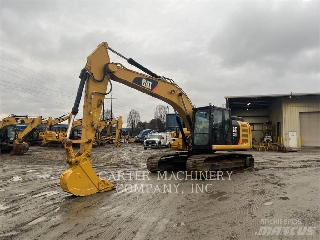 CAT 323FL Excavadoras sobre orugas