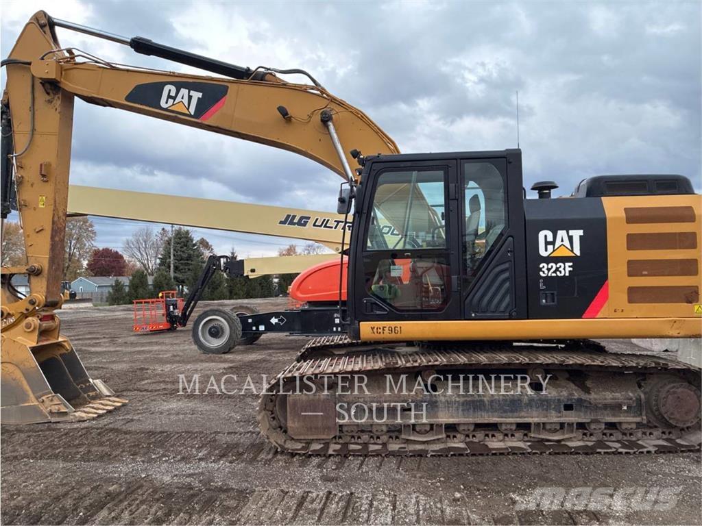 CAT 323FL Excavadoras sobre orugas