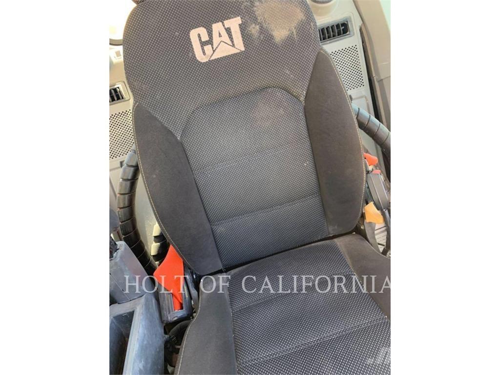 CAT 325 2D Excavadoras sobre orugas