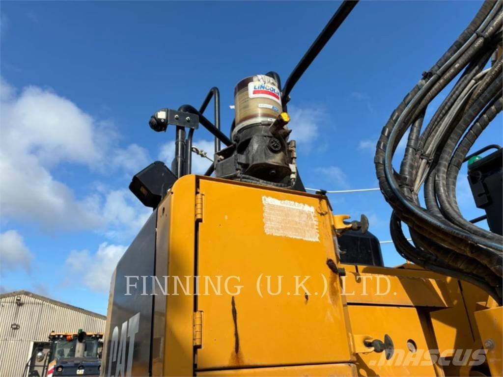 CAT 325FL Excavadoras sobre orugas