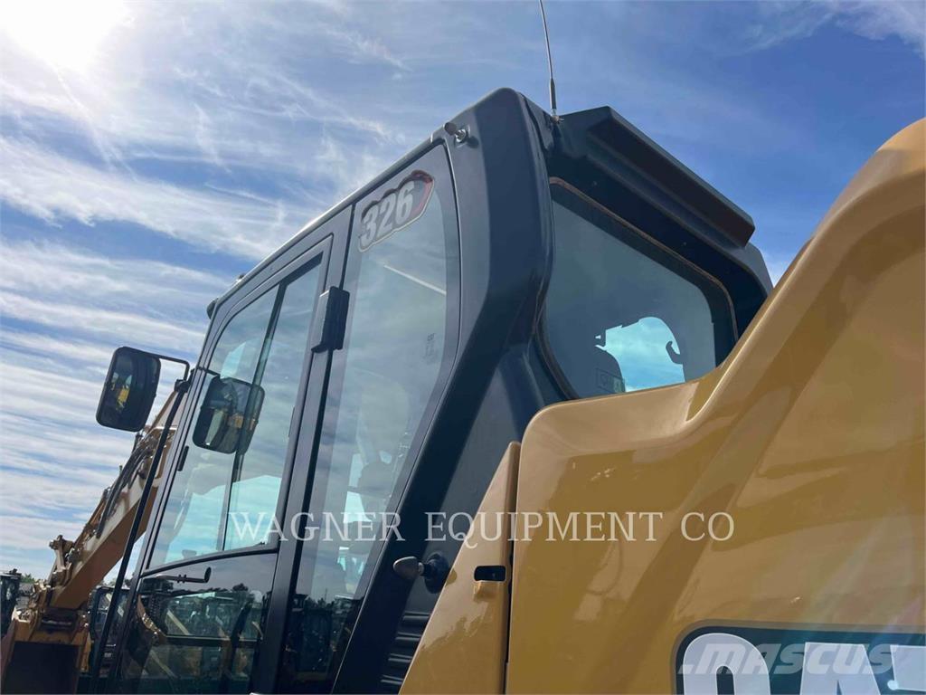 CAT 326 Excavadoras sobre orugas