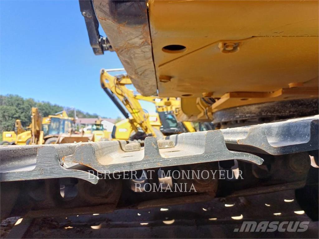 CAT 326FL Excavadoras sobre orugas