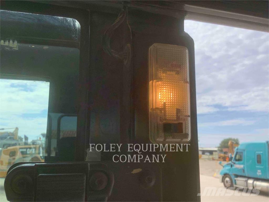 CAT 326FL9 Excavadoras sobre orugas