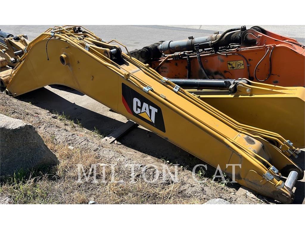 CAT 330GC REACH BOOM Plataformas con brazo de elevación manual