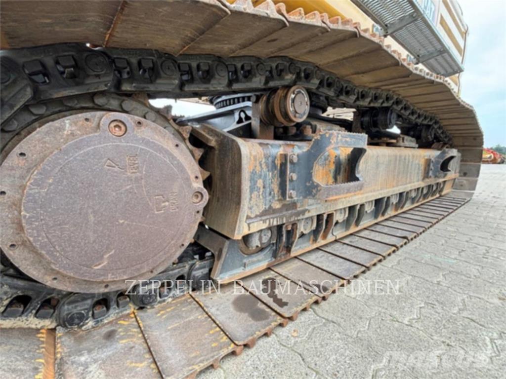 CAT 352-08 Excavadoras sobre orugas