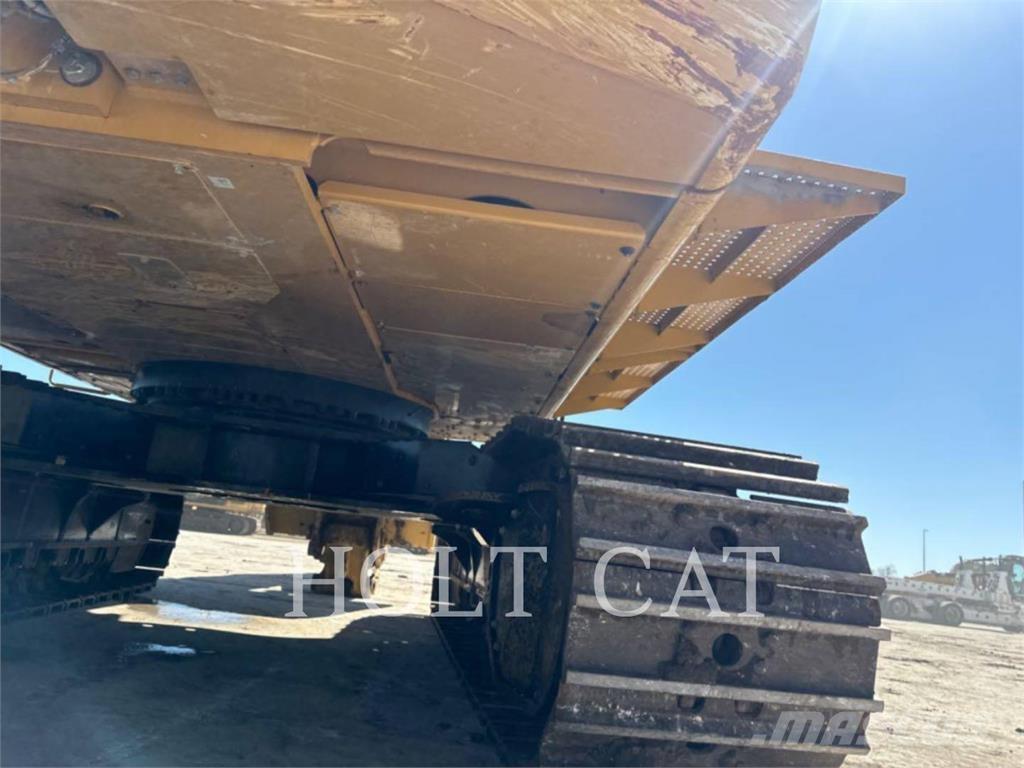 CAT 374 Excavadoras sobre orugas