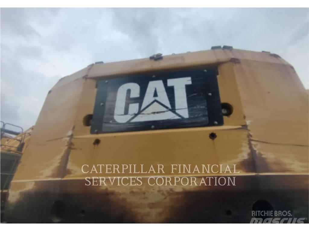 CAT 390F Excavadoras sobre orugas