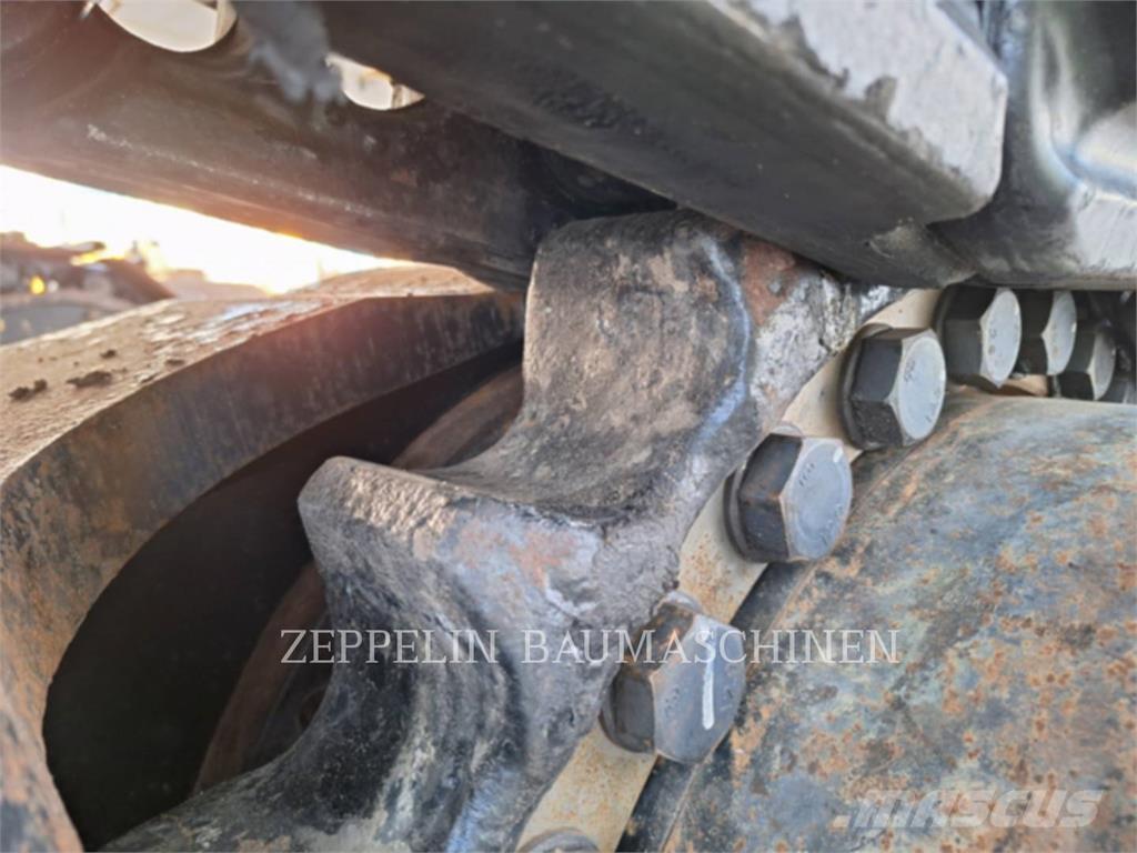 CAT 390FL Excavadoras sobre orugas