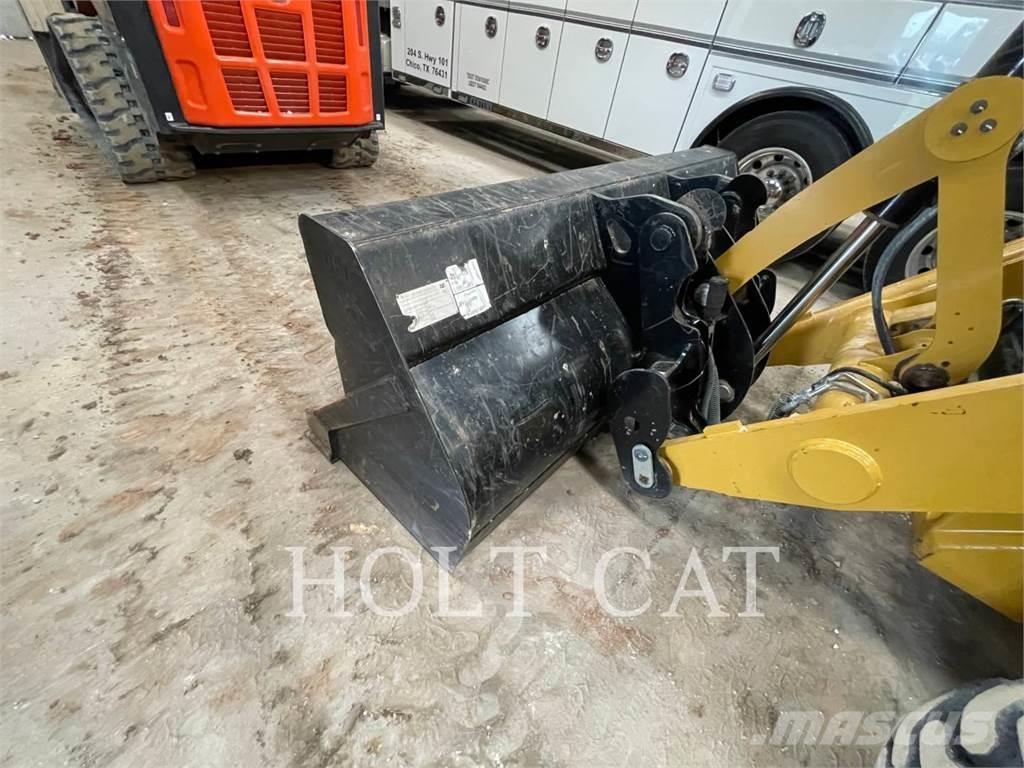 CAT 420-07XE Retrocargadoras