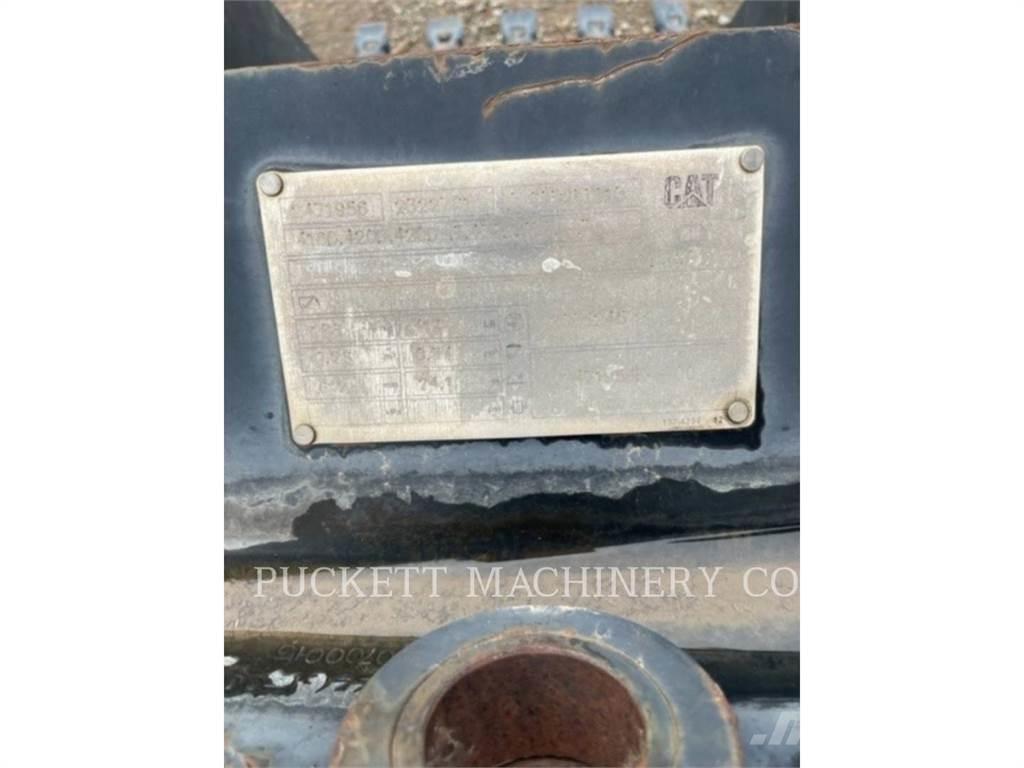 CAT 420 24 HC BUCKET Cucharones