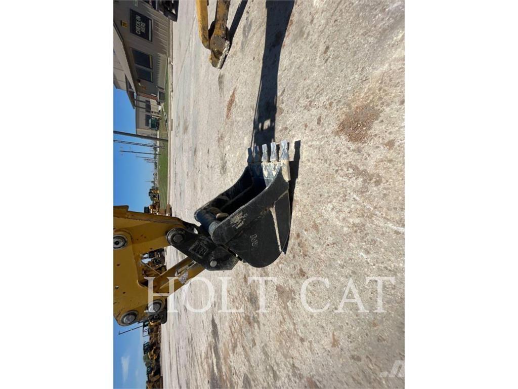 CAT 420 4SX Retrocargadoras