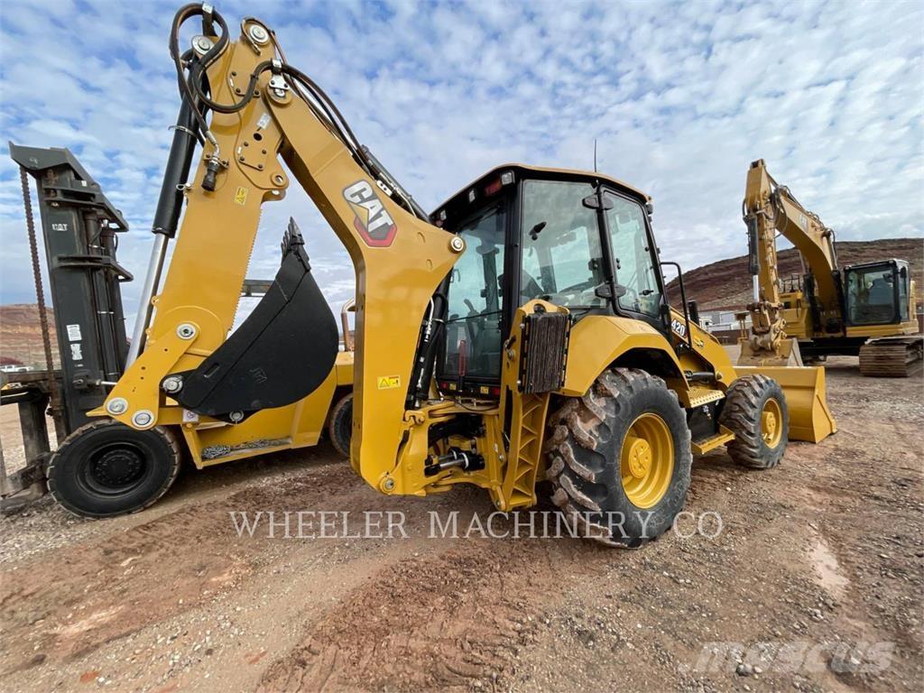 CAT 420 CF Retrocargadoras