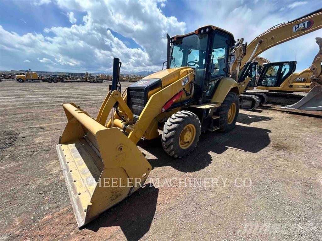 CAT 420 CF Retrocargadoras