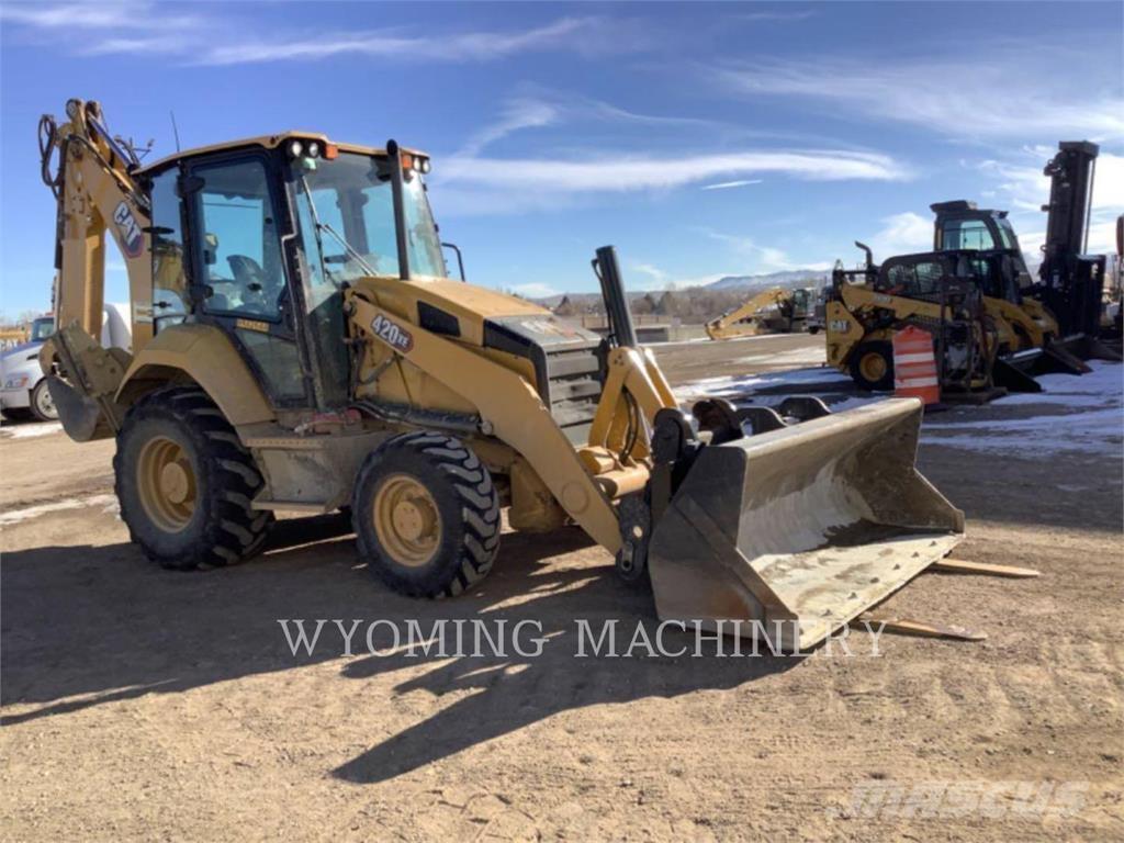 CAT 420 XE Retrocargadoras