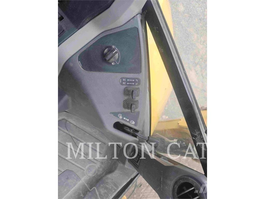 CAT 420 XE Retrocargadoras