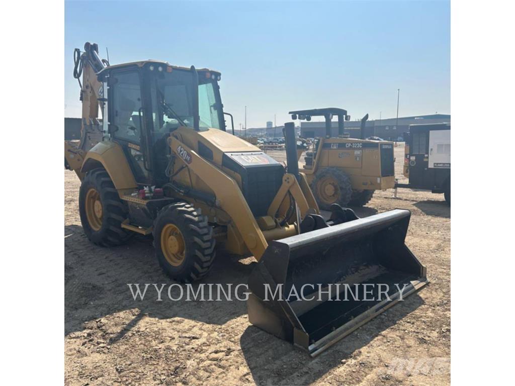 CAT 420 XE Retrocargadoras