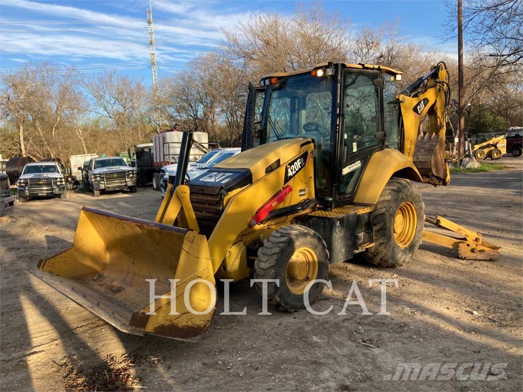 CAT 420F Retrocargadoras