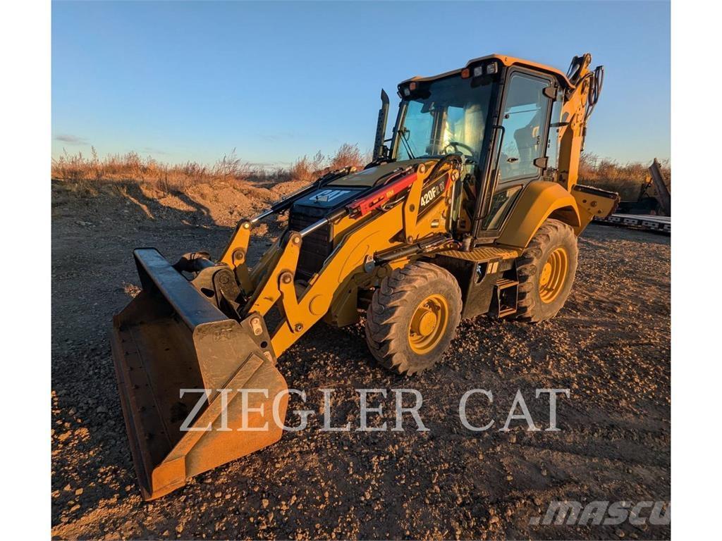 CAT 420F2 Retrocargadoras