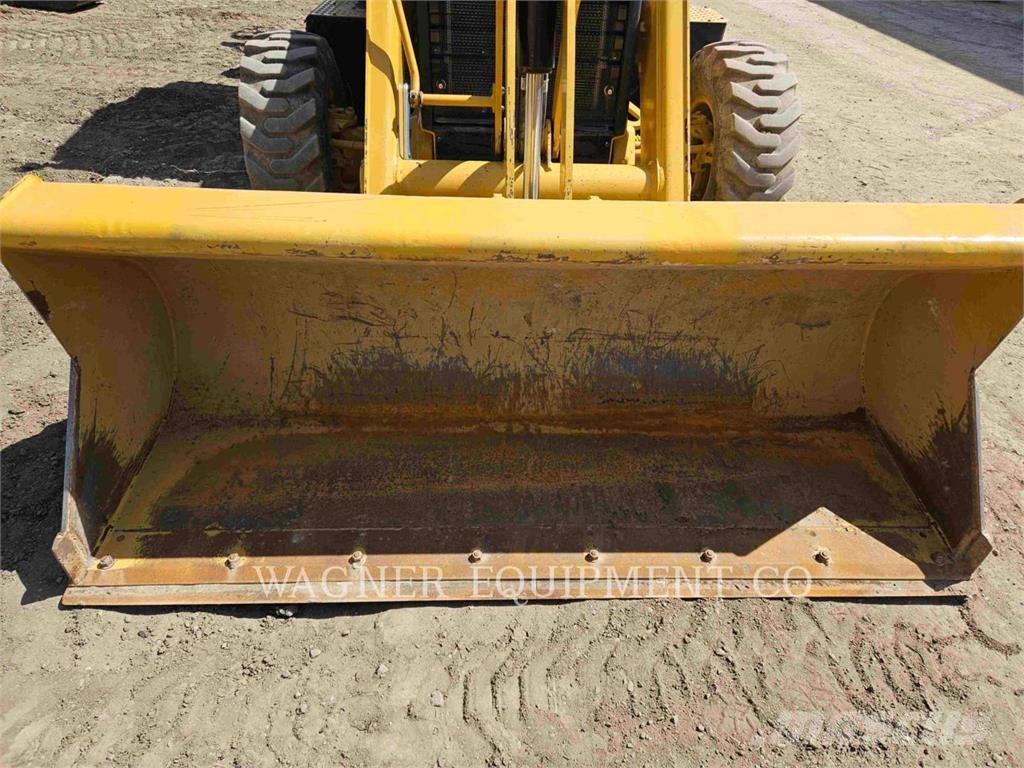 CAT 420F2 4WDE Retrocargadoras