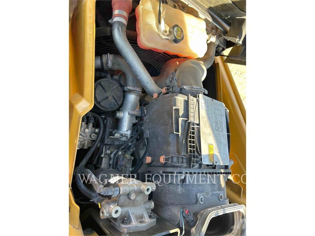 CAT 420F2 4WDE Retrocargadoras