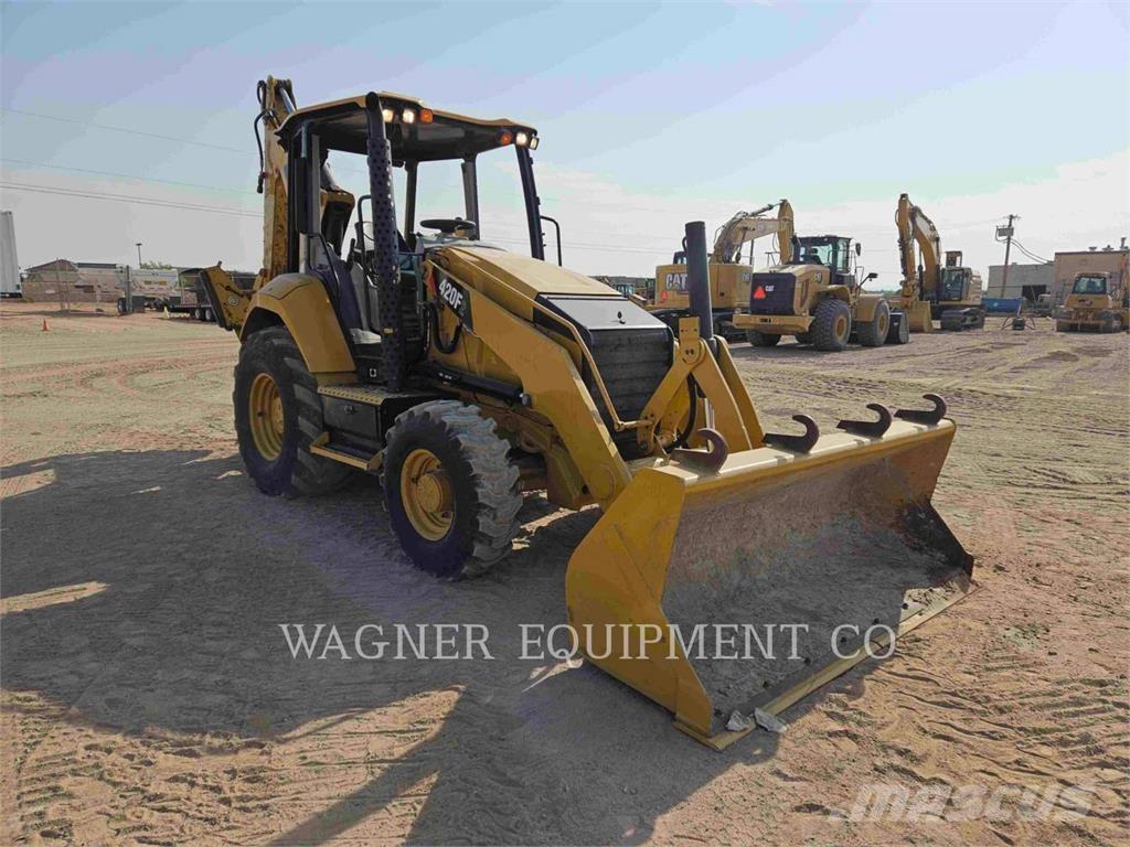 CAT 420F2 4WDS Retrocargadoras