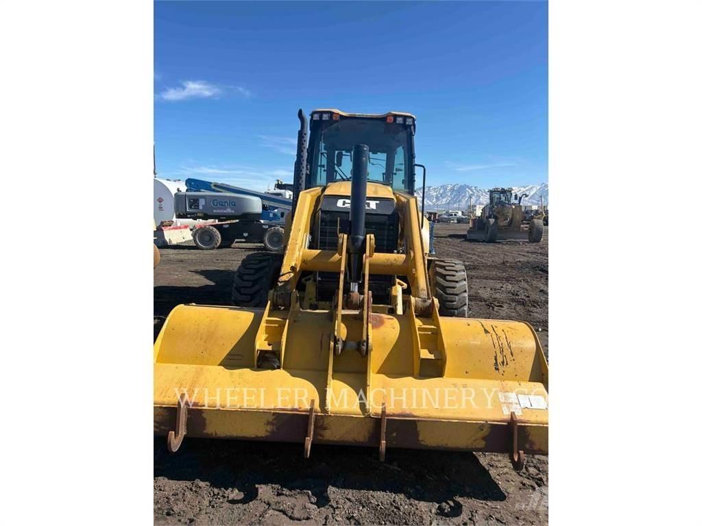 CAT 420F2 E Retrocargadoras