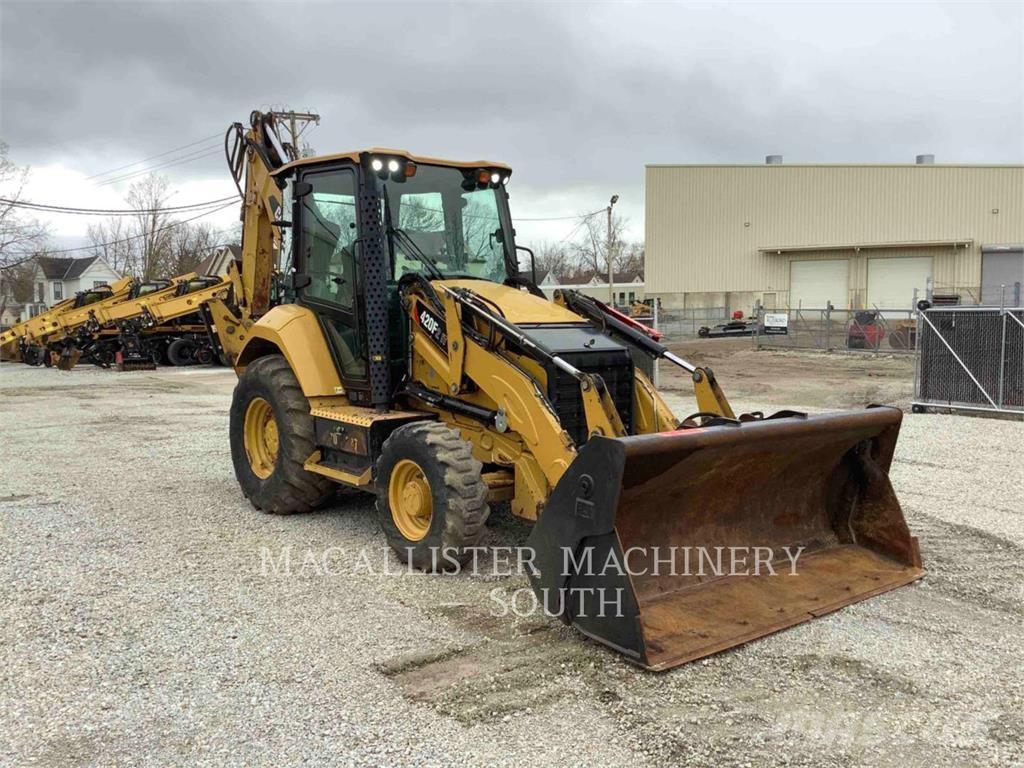 CAT 420F2IT Retrocargadoras