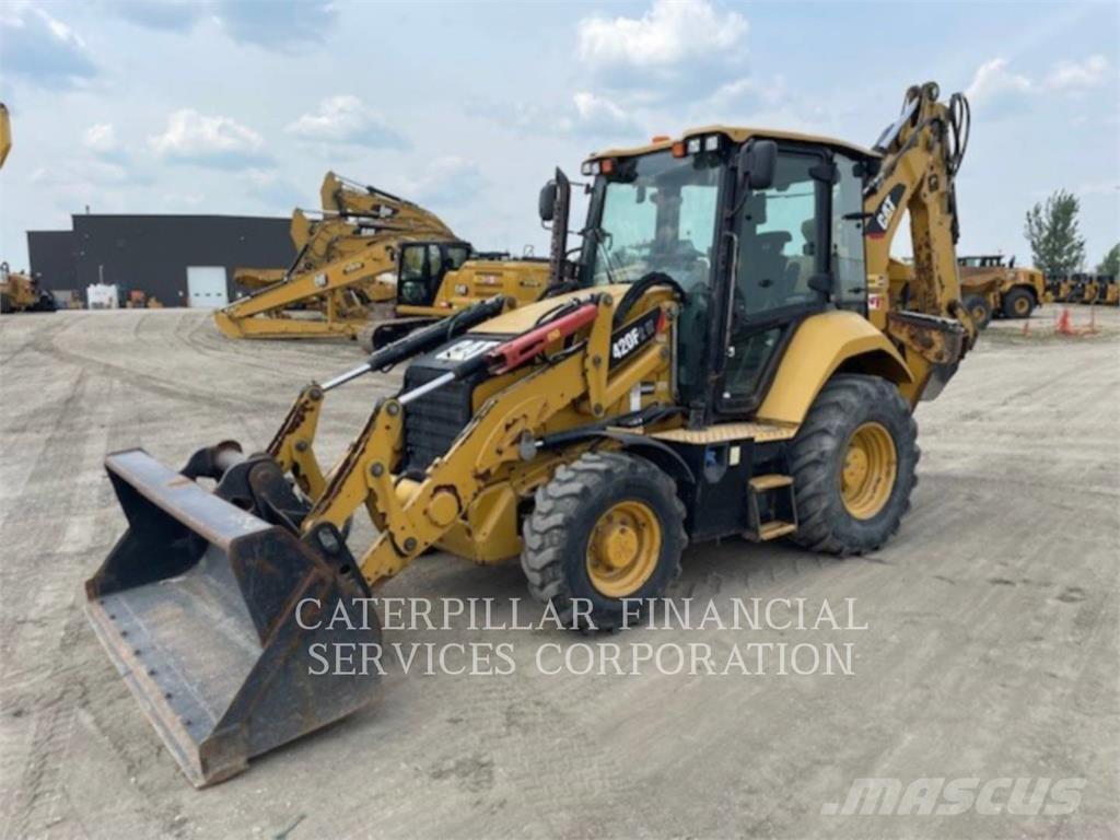 CAT 420F2IT Retrocargadoras