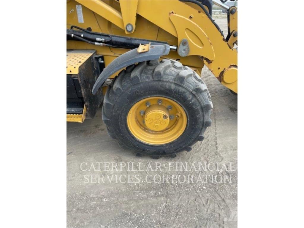 CAT 420F2IT Retrocargadoras