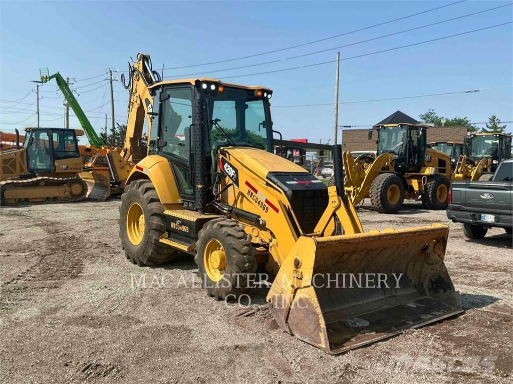 CAT 420F2ST Retrocargadoras