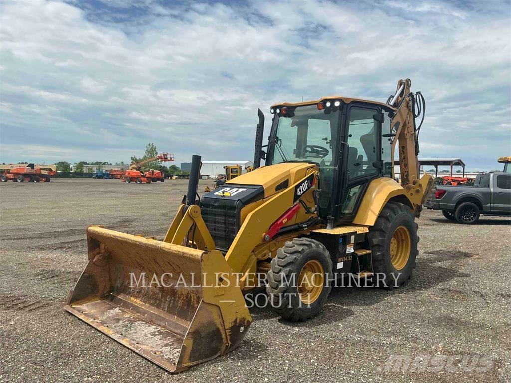 CAT 420F2ST Retrocargadoras