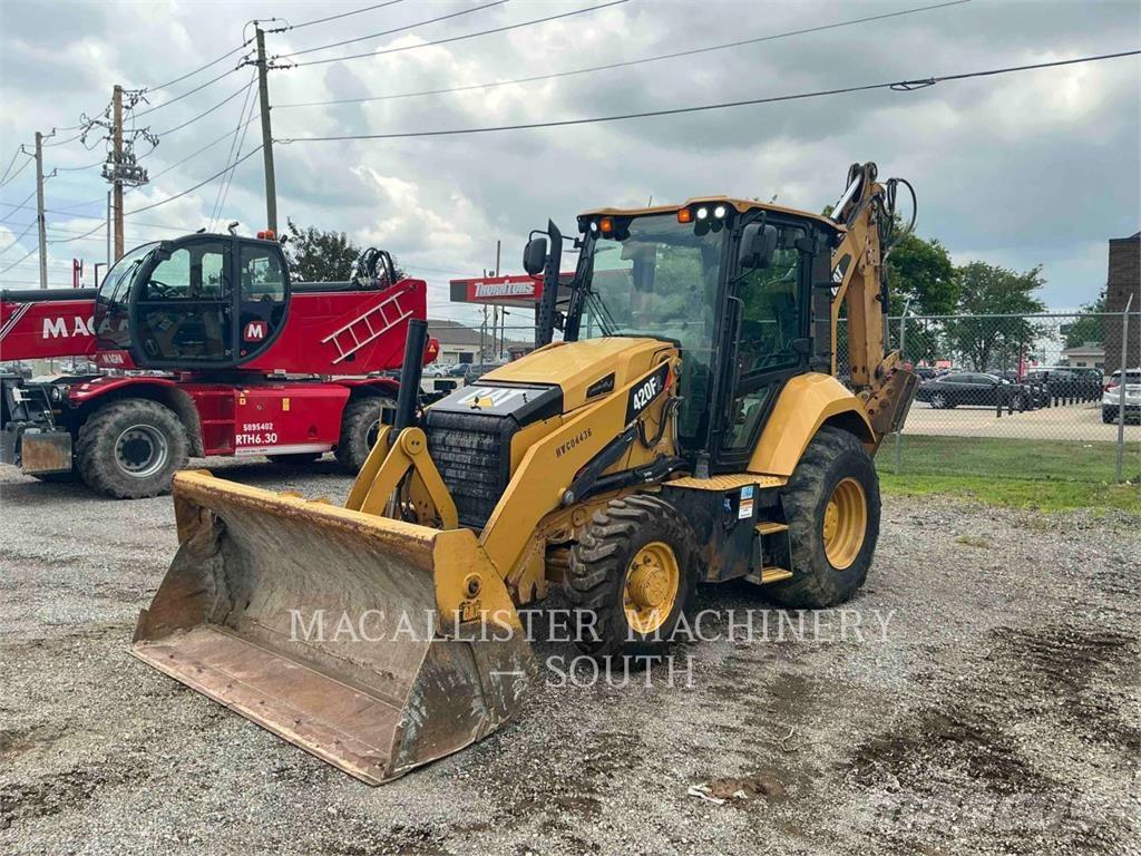 CAT 420F2ST Retrocargadoras