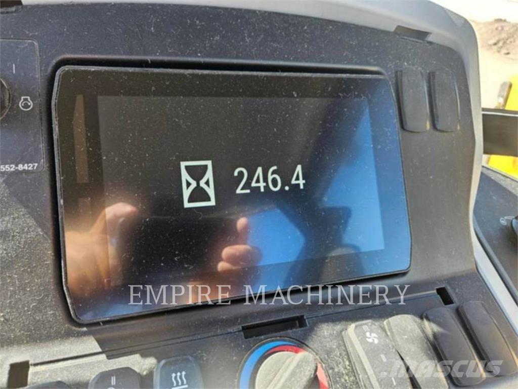 CAT 420XE4ECIP Retrocargadoras