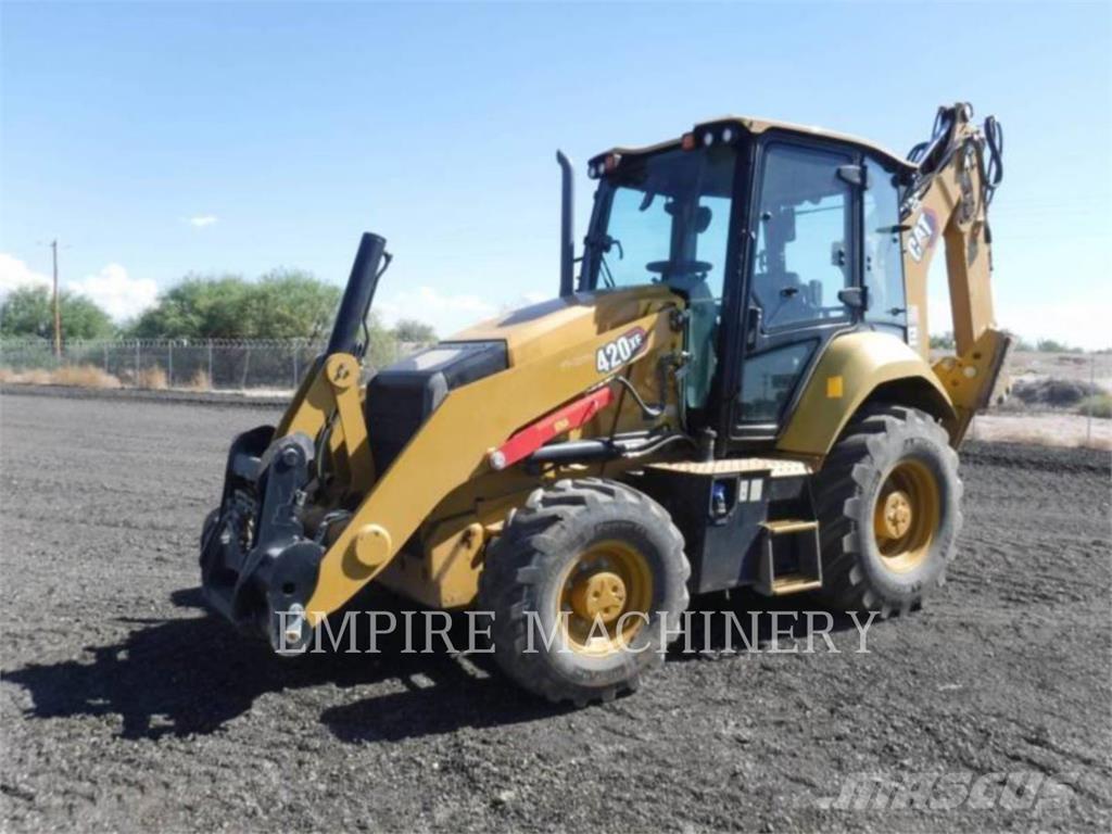 CAT 420XE4ECIP Retrocargadoras