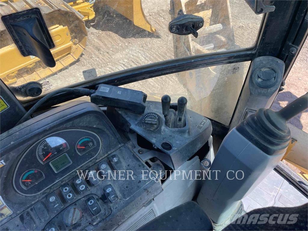 CAT 430F IT4WD Retrocargadoras