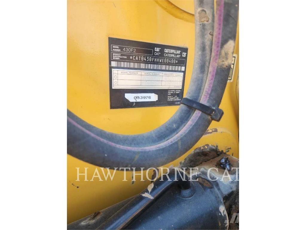 CAT 430F2 CAB Retrocargadoras