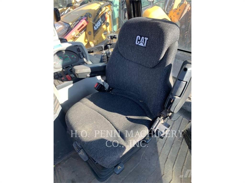 CAT 430F2IT Retrocargadoras