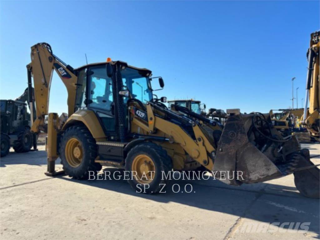 CAT 432F2 Retrocargadoras