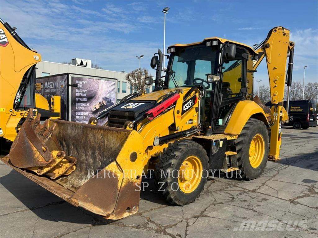 CAT 432F2 Retrocargadoras