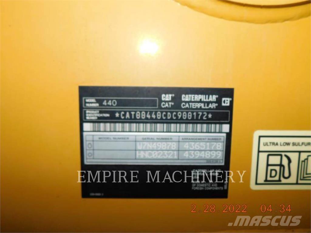 CAT 440-74EOIM Retrocargadoras