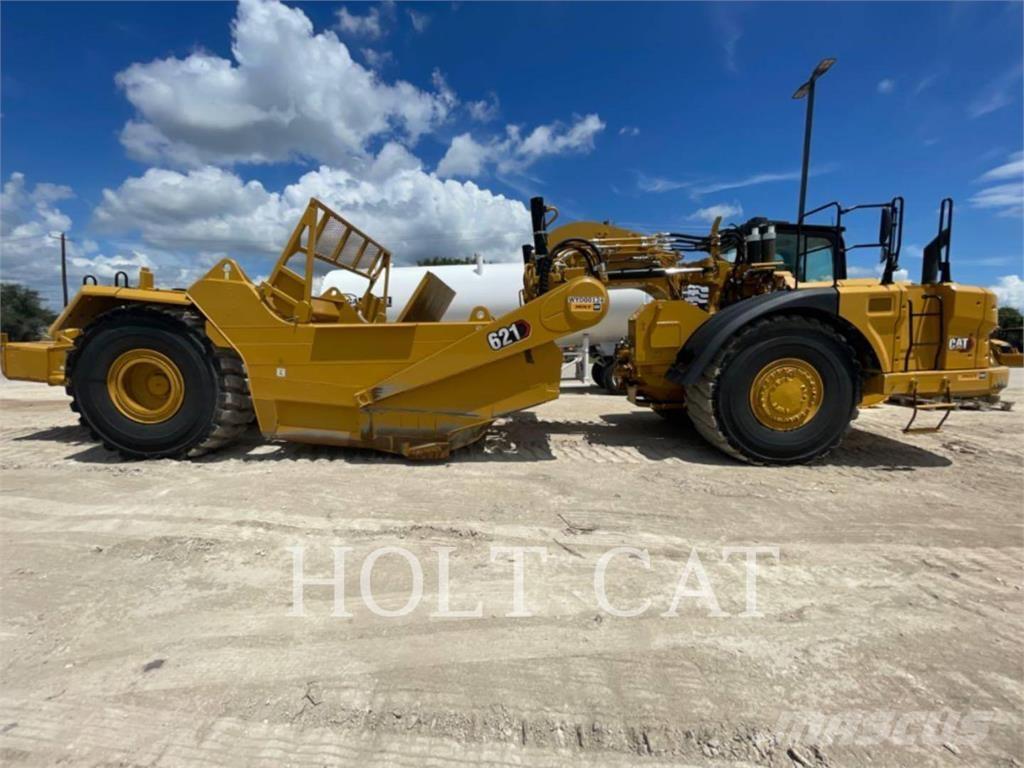 CAT 621 Raspadoras