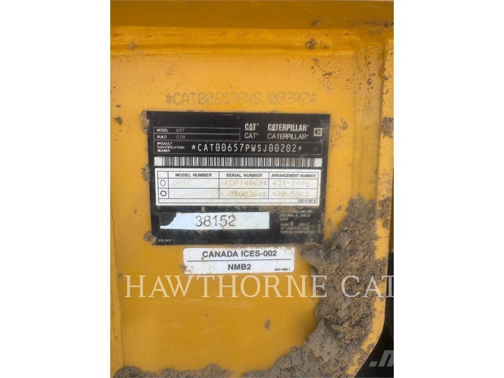 CAT 657 Raspadoras