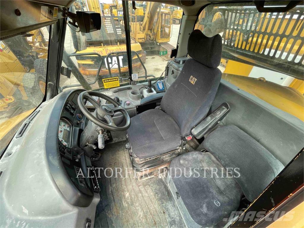 CAT 725 WT Camiones articulados