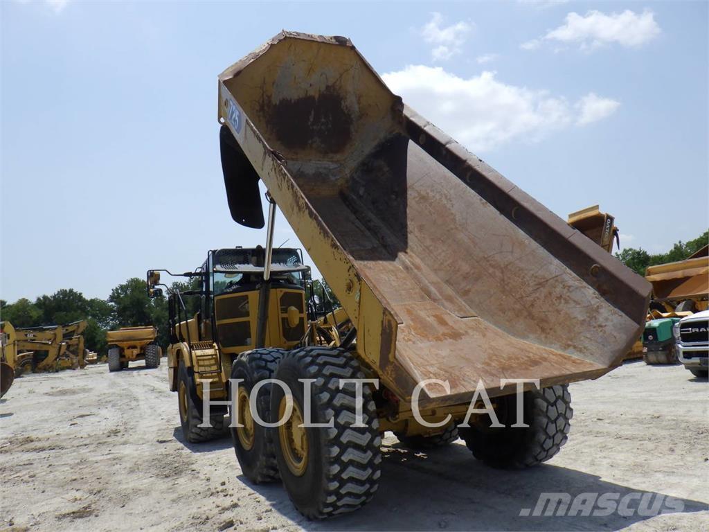 CAT 72504 Camiones articulados