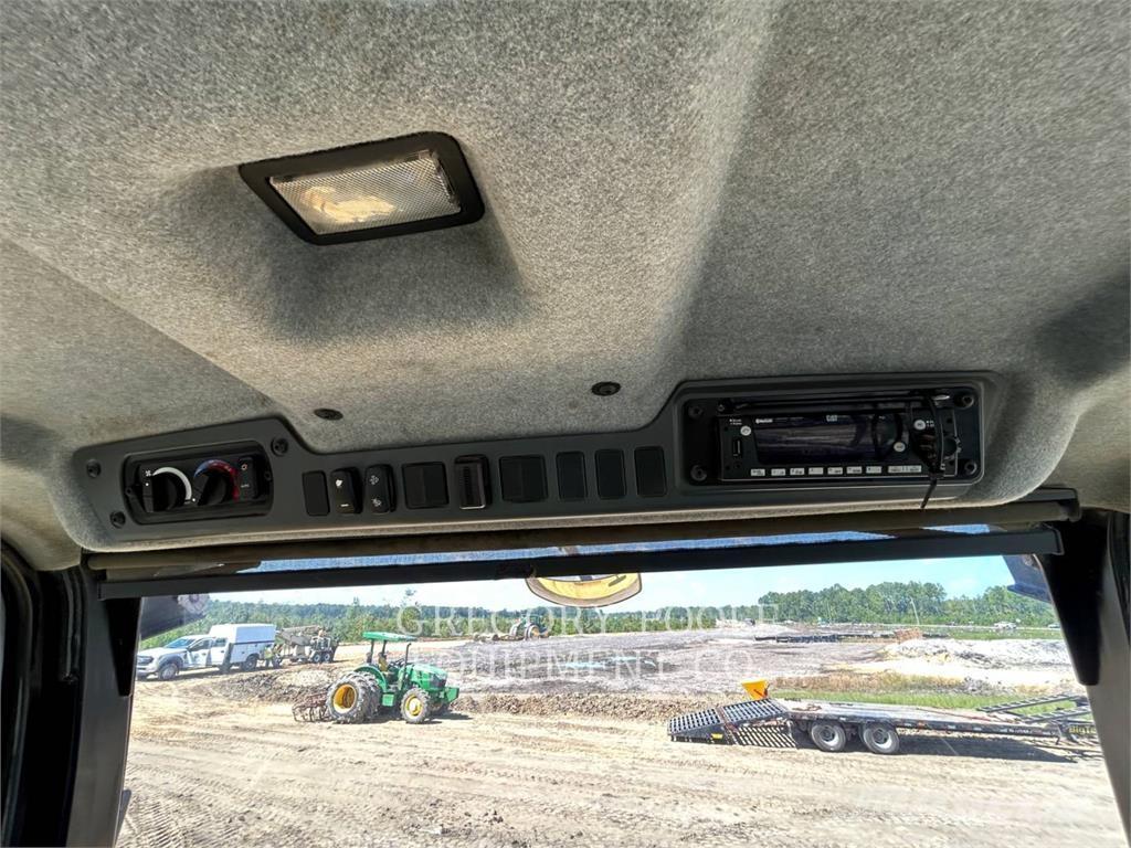 CAT 730-04 Camiones articulados