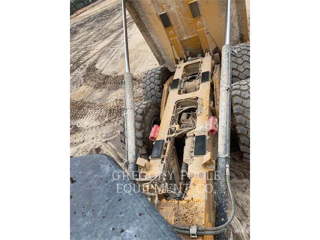 CAT 73004 Camiones articulados