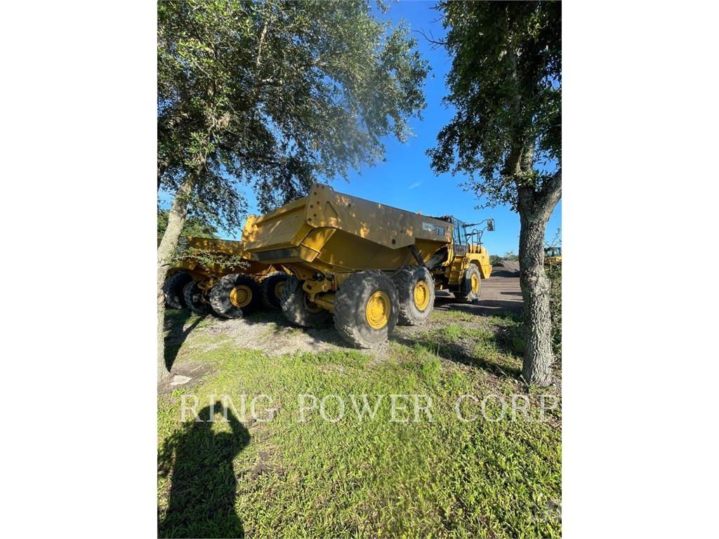 CAT 730WW Camiones cisternas